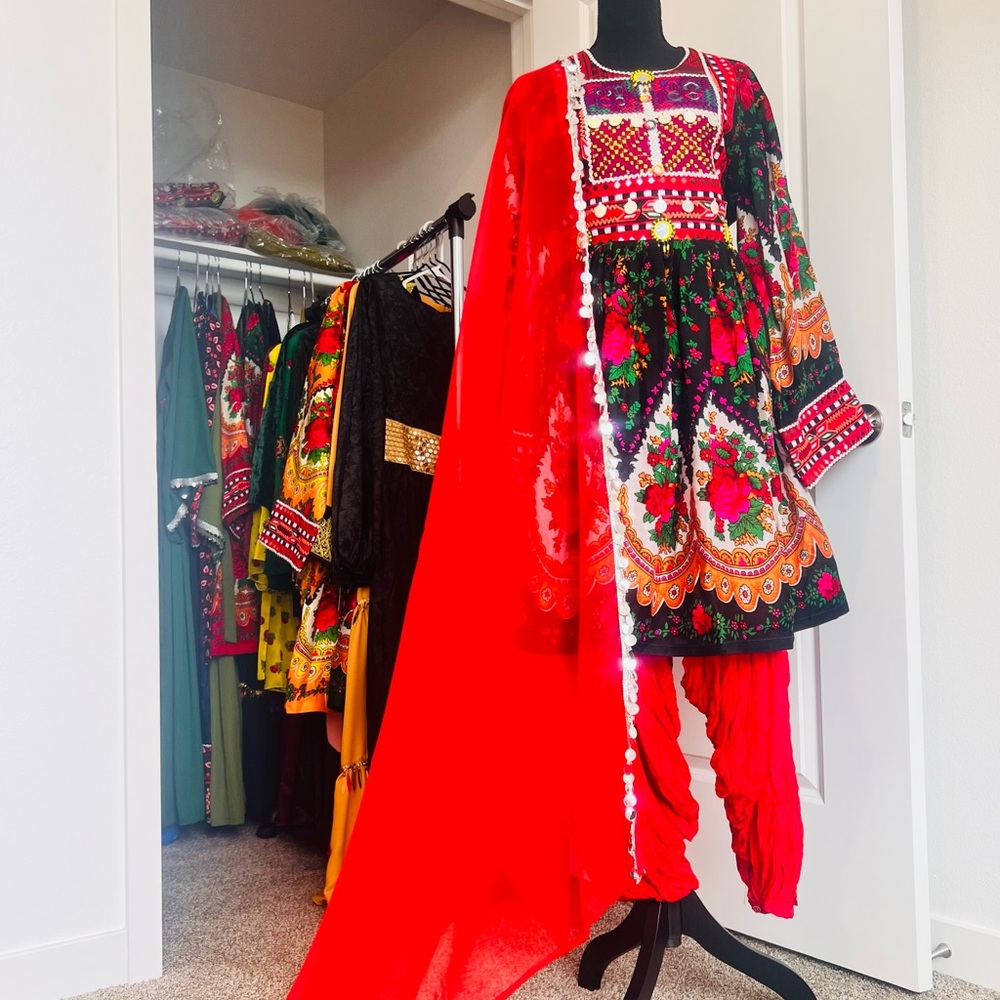 stylish dress with a scarf and trousers color black and red L